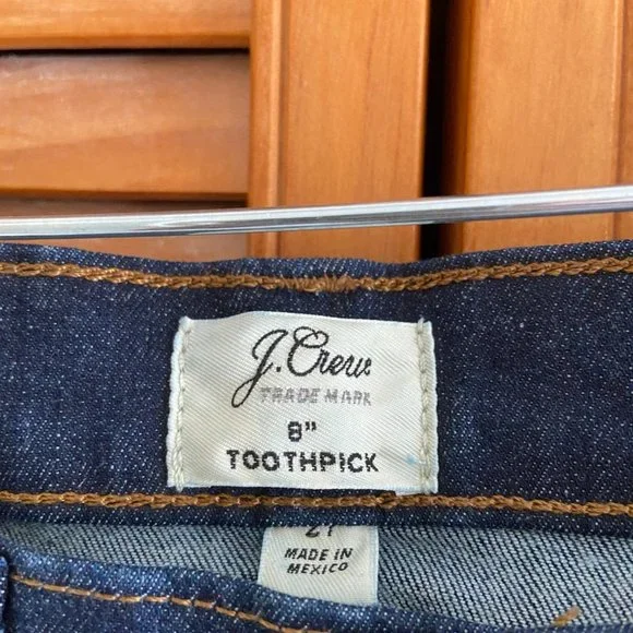 J. Crew 8" Toothpick Jeans Classic Dark Wash Size 27 - Picture 5 of 7